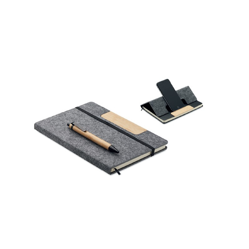 SET QUADERNO A5 IN RPET C/PENNA E SUPPORTO TELEFONO 19,5X1,8X23,8