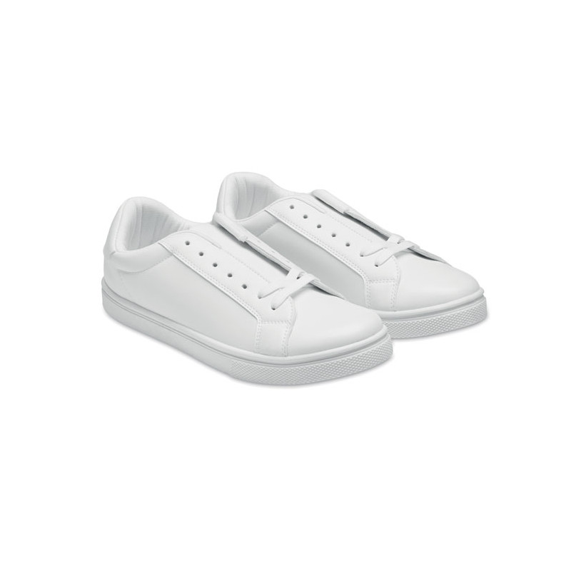 Sneaker in PU taglia 46