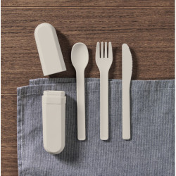 Set di posate e astuccio in PLA
