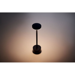 Lampada da tavolo in alluminio