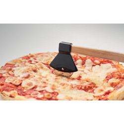 Tagliapizza con manico in bamboo